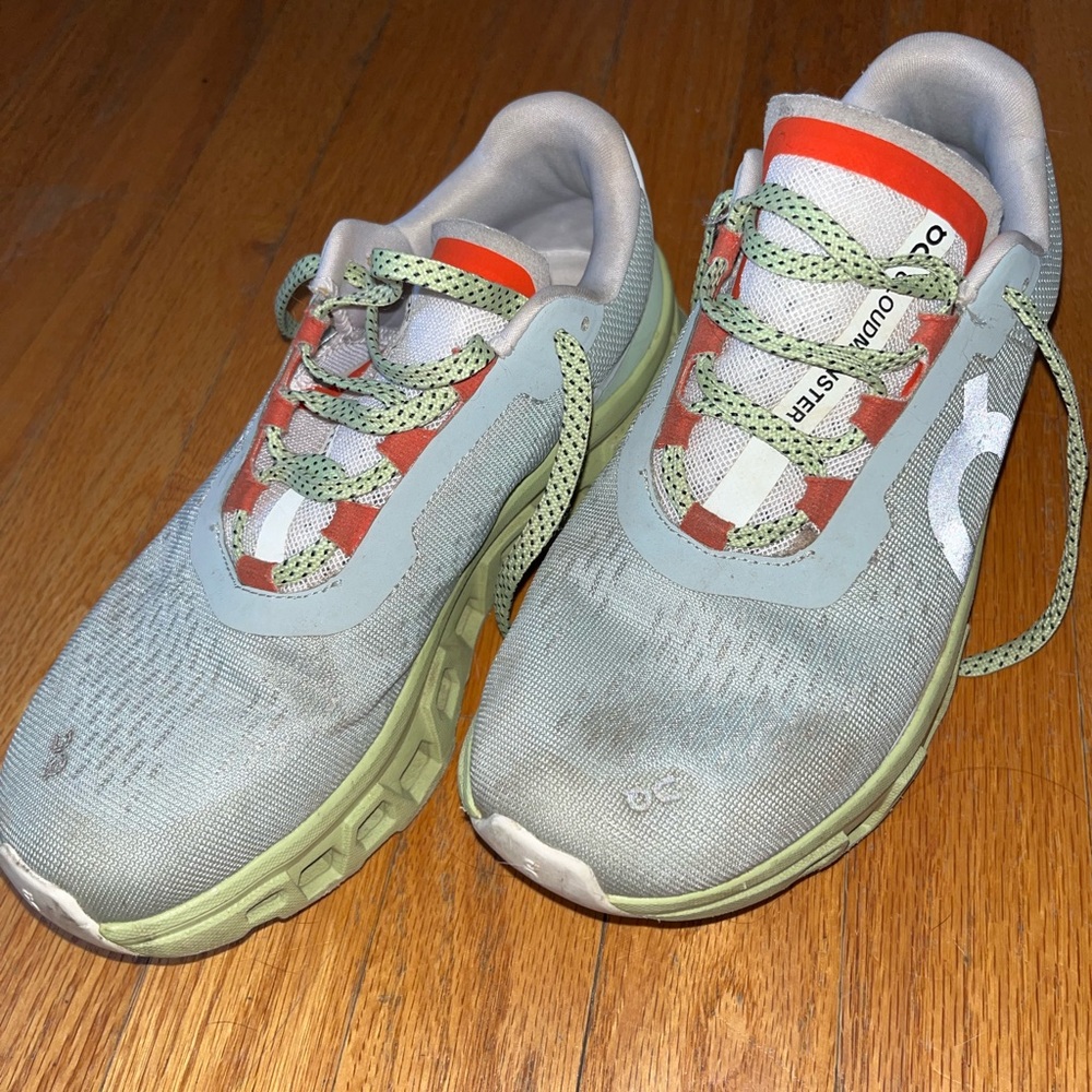 On Cloud Running - Monster Sneakers